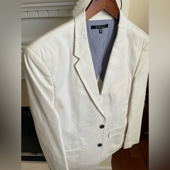 Beige colored, medium sized, Blazer. In PERFECT condition. - Picture 2 of 8
